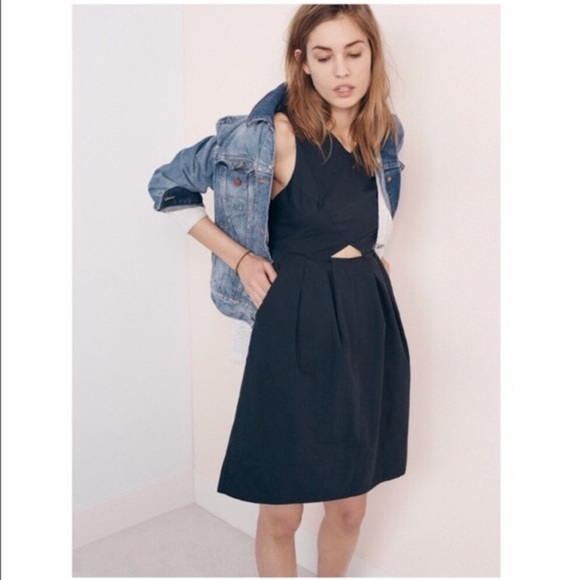 Madewell Dresses & Skirts - Madewell Navy Cutout Dress